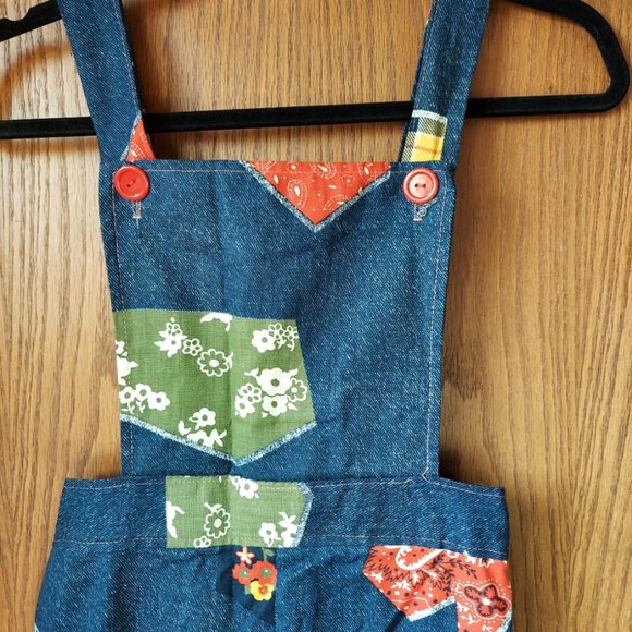 VINTAGE 1960'S/70'S PATTERNED BELL BOTTOM OVERALLS SIZE S~MINOR DAMAGE ON STRAP - Picture 2 of 12